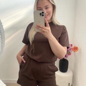 Two piece set bruin