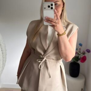 Yuna gilet getailleerd beige