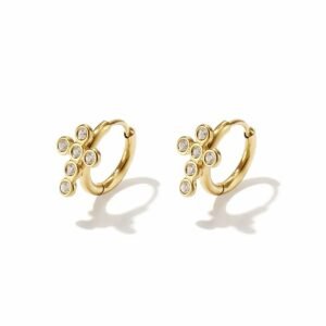 Oorbellen met diamant kruis